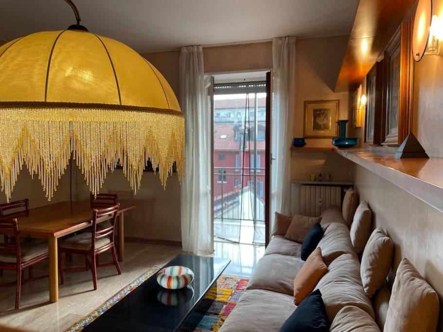 Navigli Hideaway - 5 Minutes From Metro Appartement